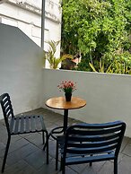 MOKA HOUSE