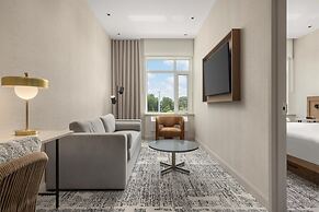 Hotel Railwayparc Montreal, Tapestry Collection By Hilton