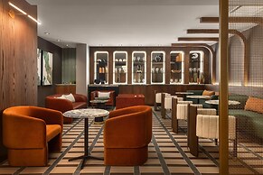 Hotel Railwayparc Montreal, Tapestry Collection By Hilton
