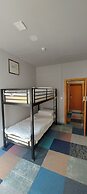 R S Hostels - leeds