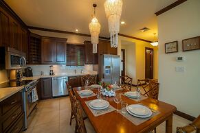 Altavista 5D 3 Bdr 2 bth Ocean View Condo