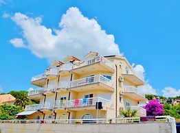 Villa Tomi