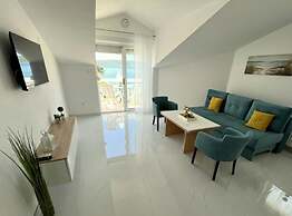Villa Tomi