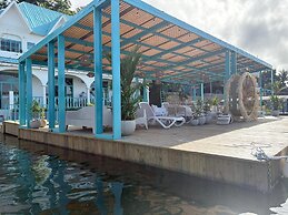 Adra Hostel Peten
