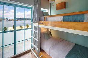 Adra Hostel Peten