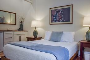 Warner Hotel