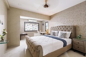 The Platinum Vista by Red Olive
