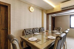 The Platinum Vista by Red Olive