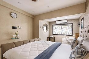 The Platinum Vista by Red Olive