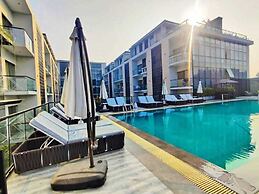 Green Nature Resort and Suites