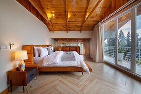 EAFR Hotel