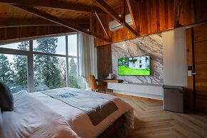 EAFR Hotel