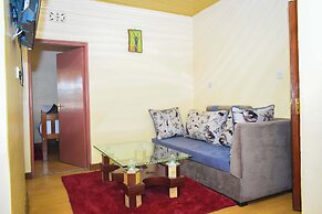 Leafy Park Villa