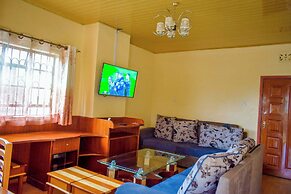 Leafy Park Villa