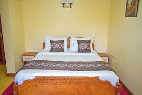 Leafy Park Villa