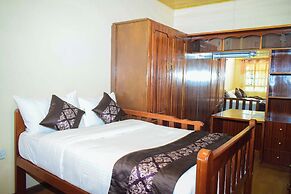 Leafy Park Villa