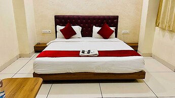 Hotel Sukh Vilas