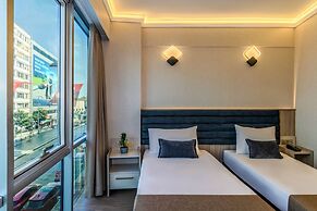 Felix Hotel