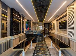 Felix Hotel