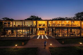 Waterfalls Lodge