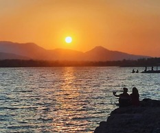 Sizzle Bay Resort