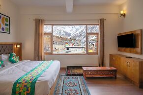Treebo Melag Jispa with Mountain View