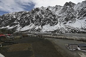 Treebo Melag Jispa with Mountain View