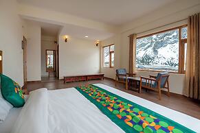 Treebo Melag Jispa with Mountain View