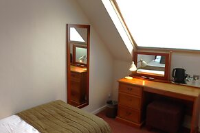 The Golden Lion Hotel