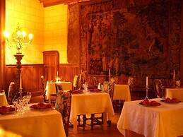 Chateau de Busset