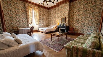 Chateau de Busset