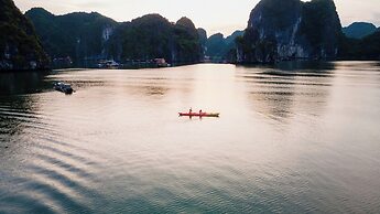 Lan Ha Floating Homestay