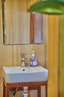 Lan Ha Floating Homestay