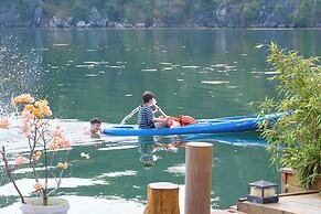 Lan Ha Floating Homestay