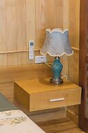 Lan Ha Floating Homestay