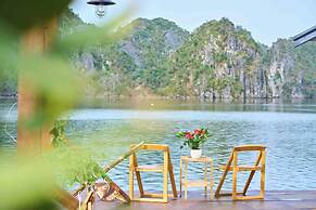 Lan Ha Floating Homestay