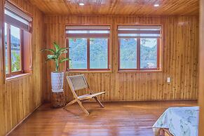 Lan Ha Floating Homestay