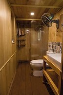 Lan Ha Floating Homestay
