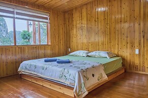 Lan Ha Floating Homestay