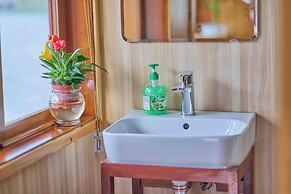 Lan Ha Floating Homestay