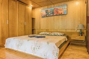 Lan Ha Floating Homestay