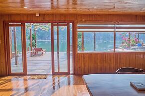 Lan Ha Floating Homestay