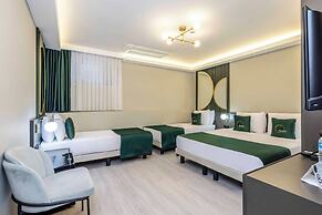 Sistina Old City Hotel