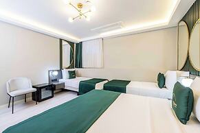 Sistina Old City Hotel