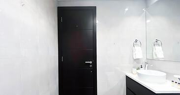 Luxury 2BR in Merano Tower Stunning City Views