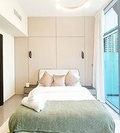 Luxury 2BR in Merano Tower Stunning City Views