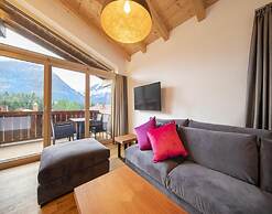 Stylish Alpine Chalet With Carport