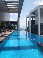 Platinum Suites KLCC by Sleepy Owl