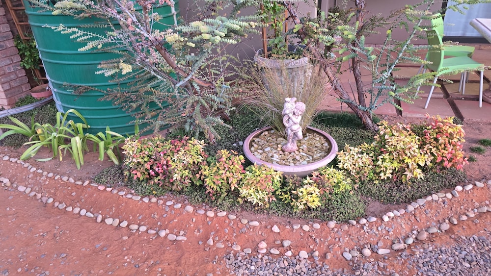 Flower Lane Guesthouse