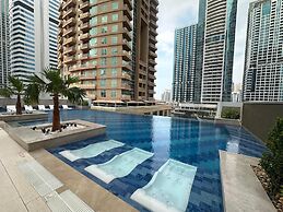 Apartments at ME DO RE Towers